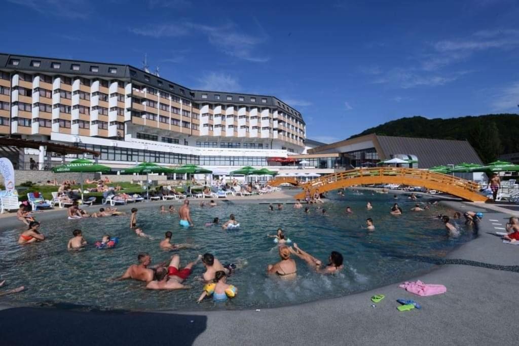 Apartmani Ramonda Теслич Экстерьер фото